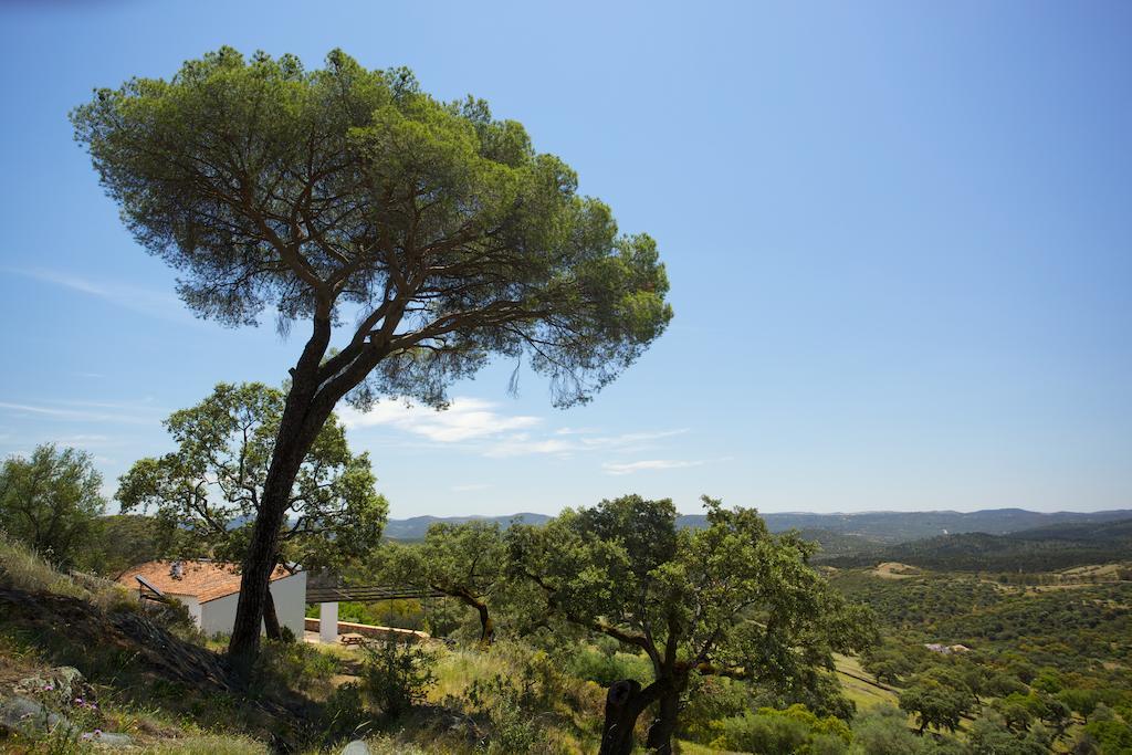 Las Tobas Higuera De La Sierra  Exterior foto